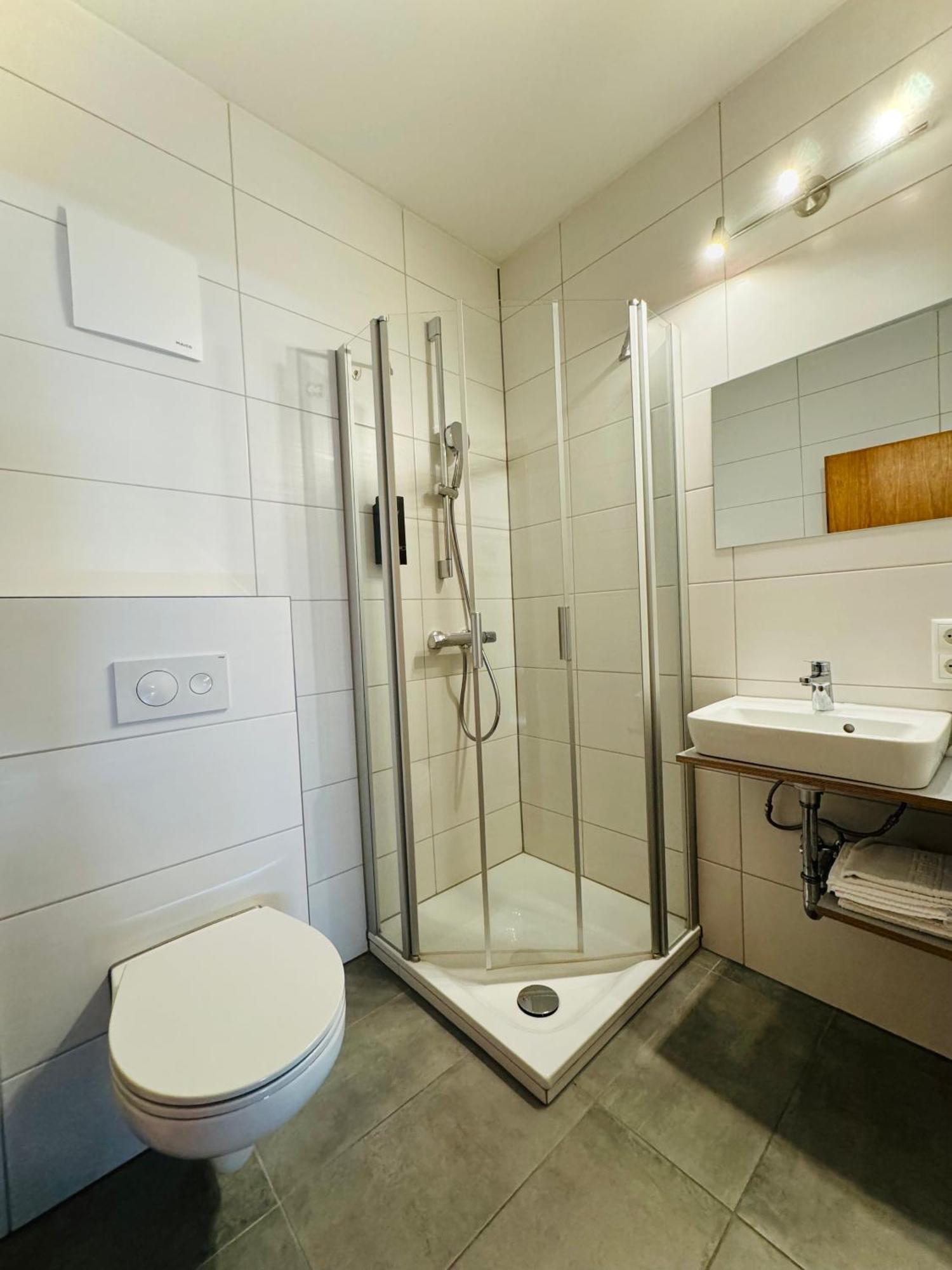 Landgasthof Hotel Zwickl Deggendorf Bagian luar foto